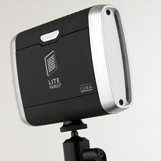 Осв. прибор Luma Daylight On-Camera LED Light Fixture 